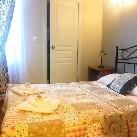 5 Hotel